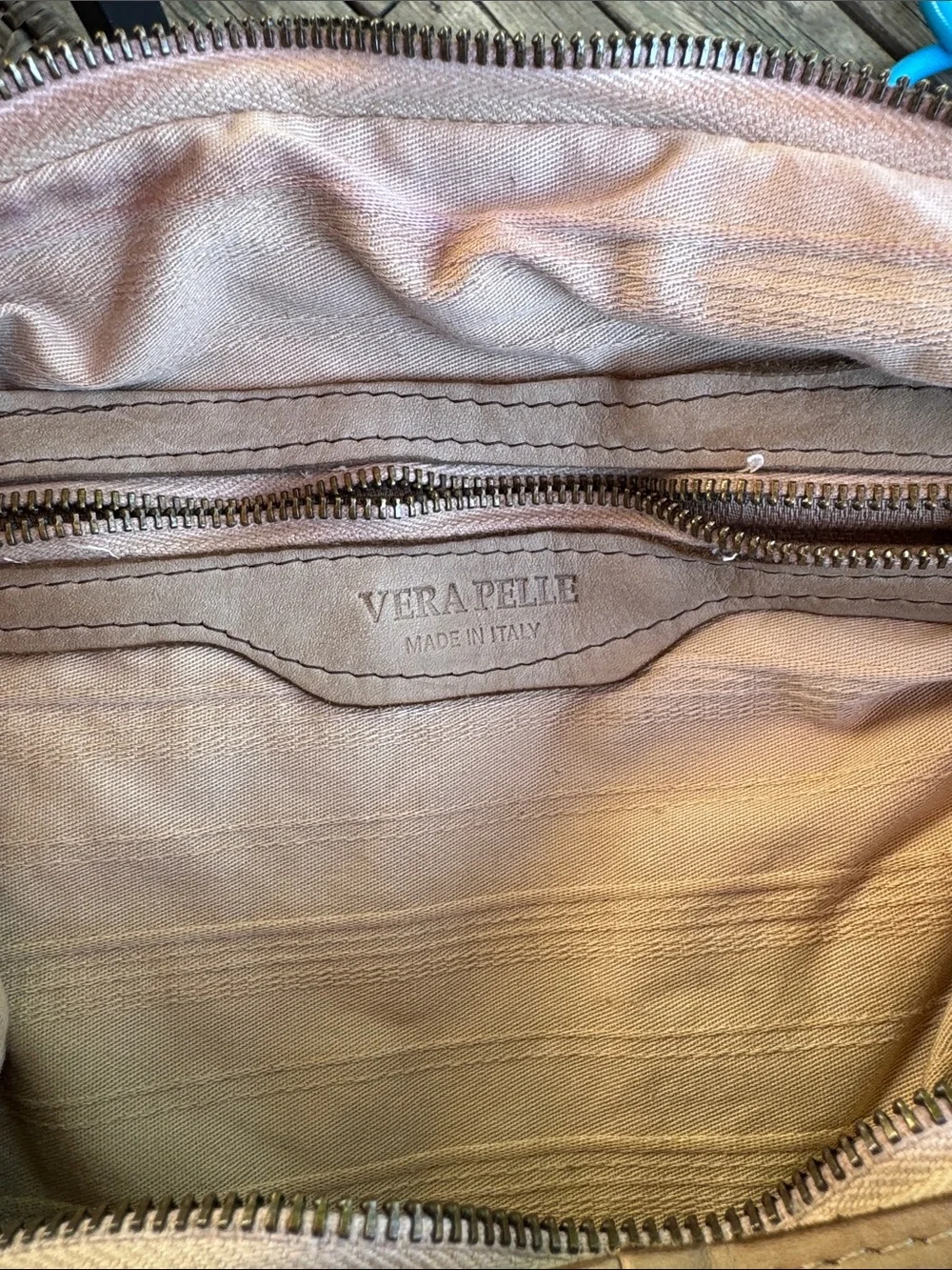 Beige leather shoulder/ crossbody fringe bag Italy - Picture 6 of 9